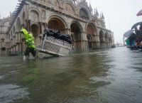 Βενετία: Έκλεισε η πλατεία του Αγίου Μάρκου εξαιτίας νέας πλημμύρας