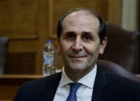 Απόστολος Βεσυρόπουλος: “Θα υπάρξουν κι άλλες μειώσεις φόρων”