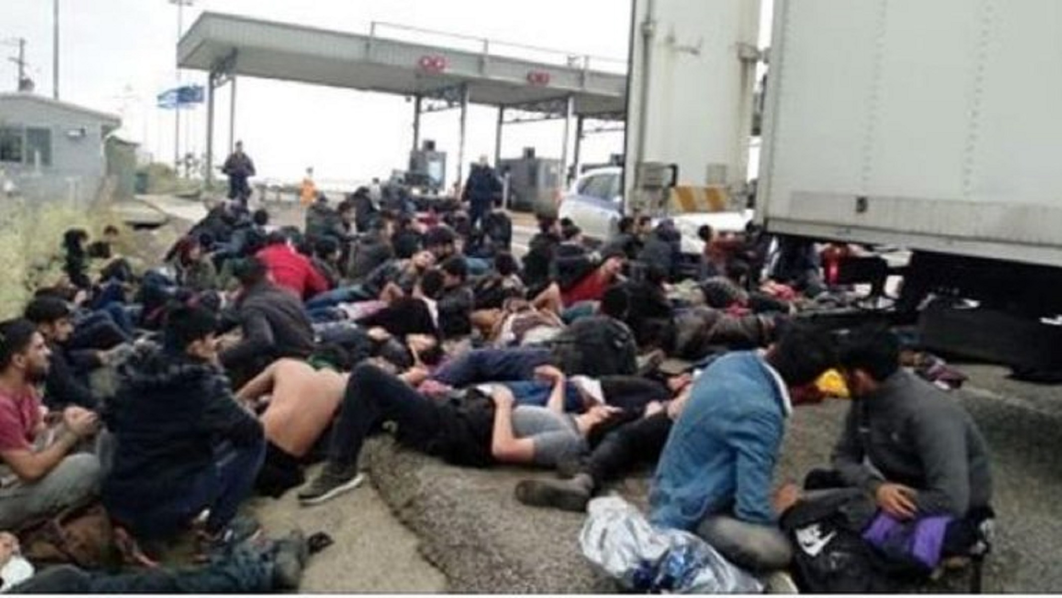 Ξάνθη: 80 μετανάστες σε φορτηγό ψυγείο – Παραλίγο τραγωδία [pics&vid]