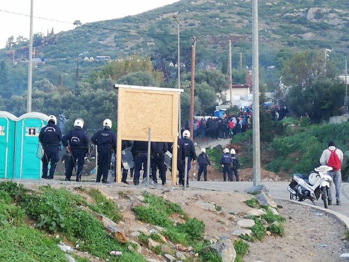 Σάμος: Επεισόδια στο ΚΥΤ – Έκλεισαν τα σχολεία στην περιοχή
