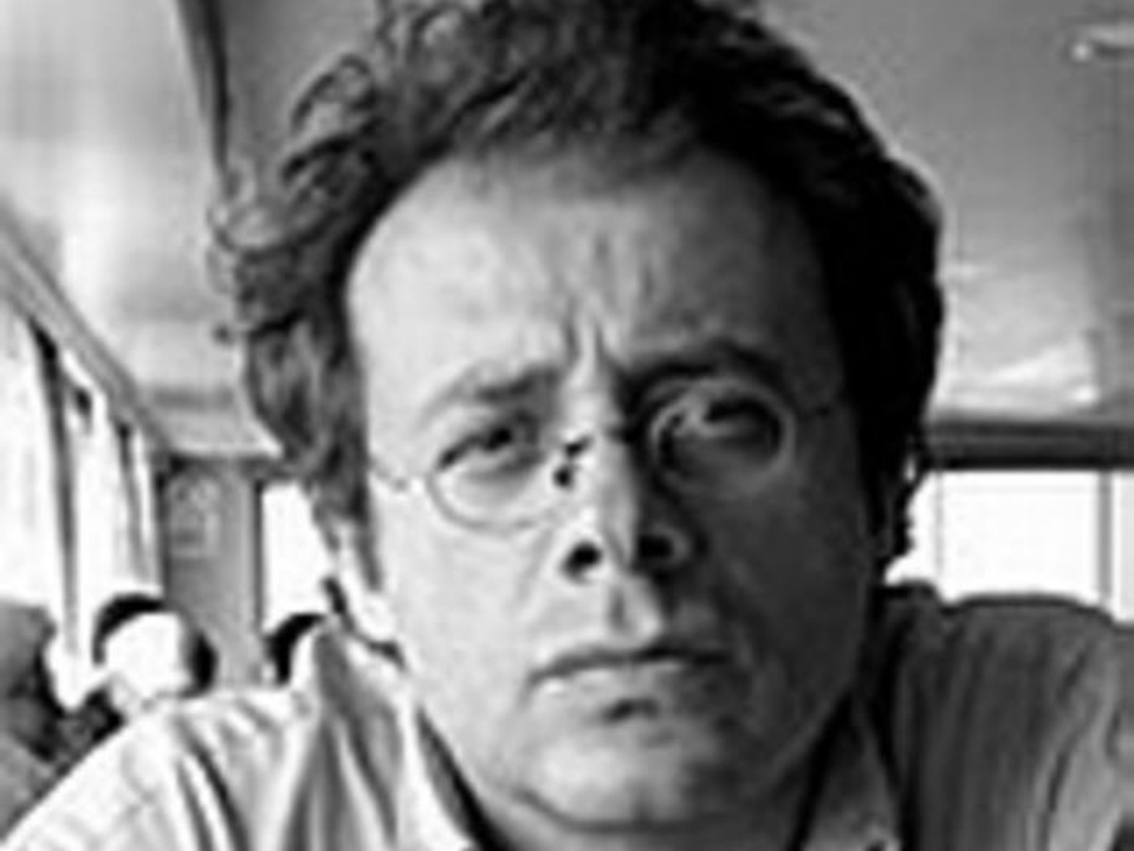 Δημήτρης Ινδαρές: Αυτός είναι ο σκηνοθέτης που μπήκαν στο σπίτι του στο Κουκάκι