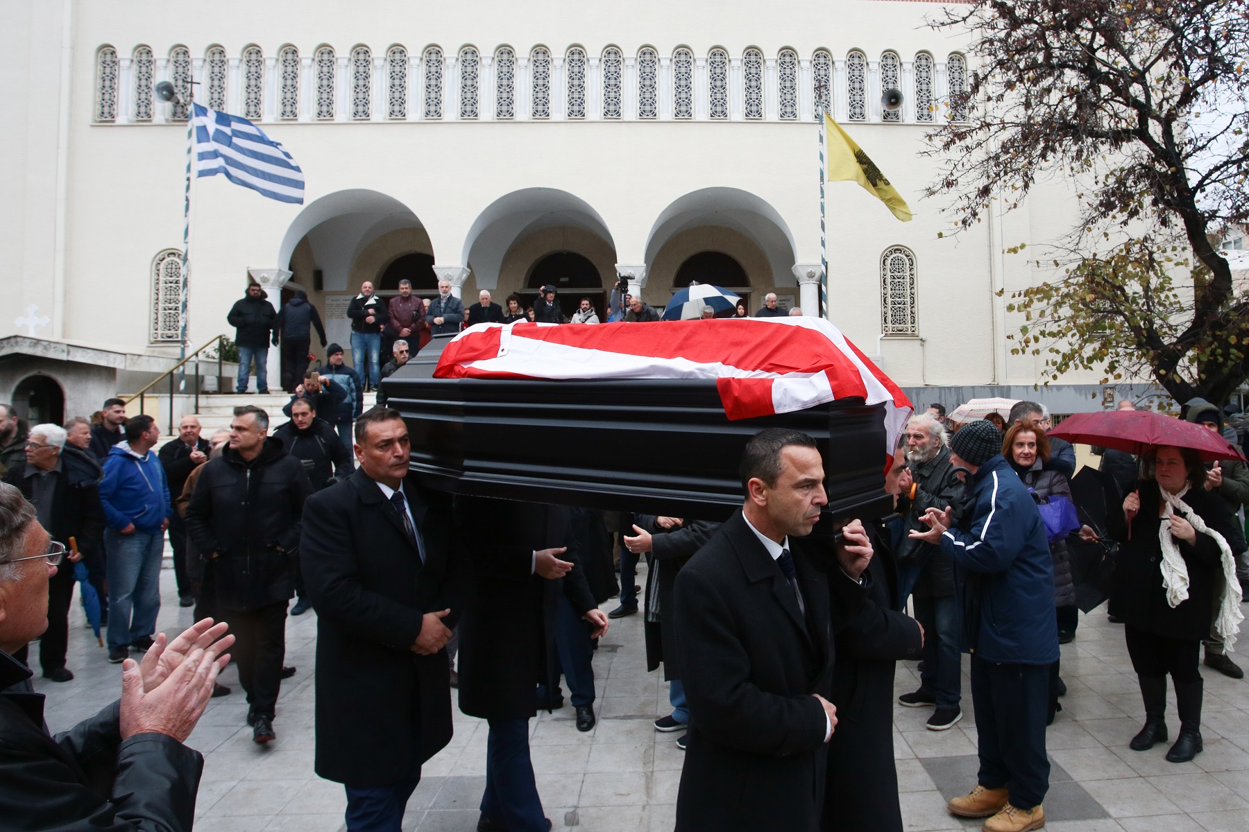 Ηλίας Ρωσίδης: Το τελευταίο αντίο στον “θρύλο” του Ολυμπιακού