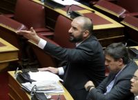 Βουλή: Άγρια κόντρα Βορίδη – Τζανακόπουλου για τις επιχειρήσεις της αστυνομίας Βουλή: Άγρια κόντρα Βορίδη – Τζανακόπουλου για τις επιχειρήσεις της αστυνομίας