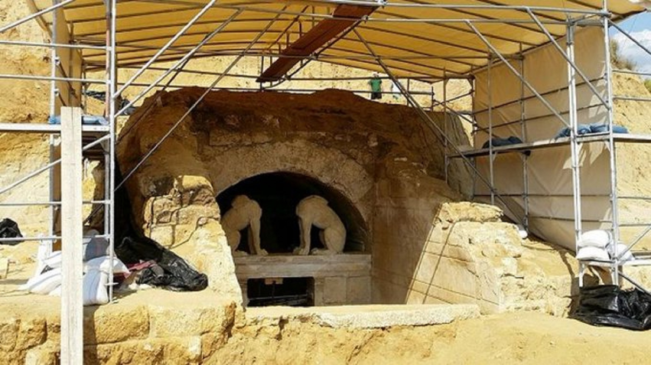 Αμφίπολη: Πέρασε από το ΚΑΣ η αποκατάσταση του Τύμβου Καστά