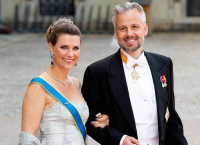 Άρι Μπεν: Αυτοκτόνησε ο γνωστός συγγραφέας και πρώην γαμπρός του βασιλιά της Νορβηγίας