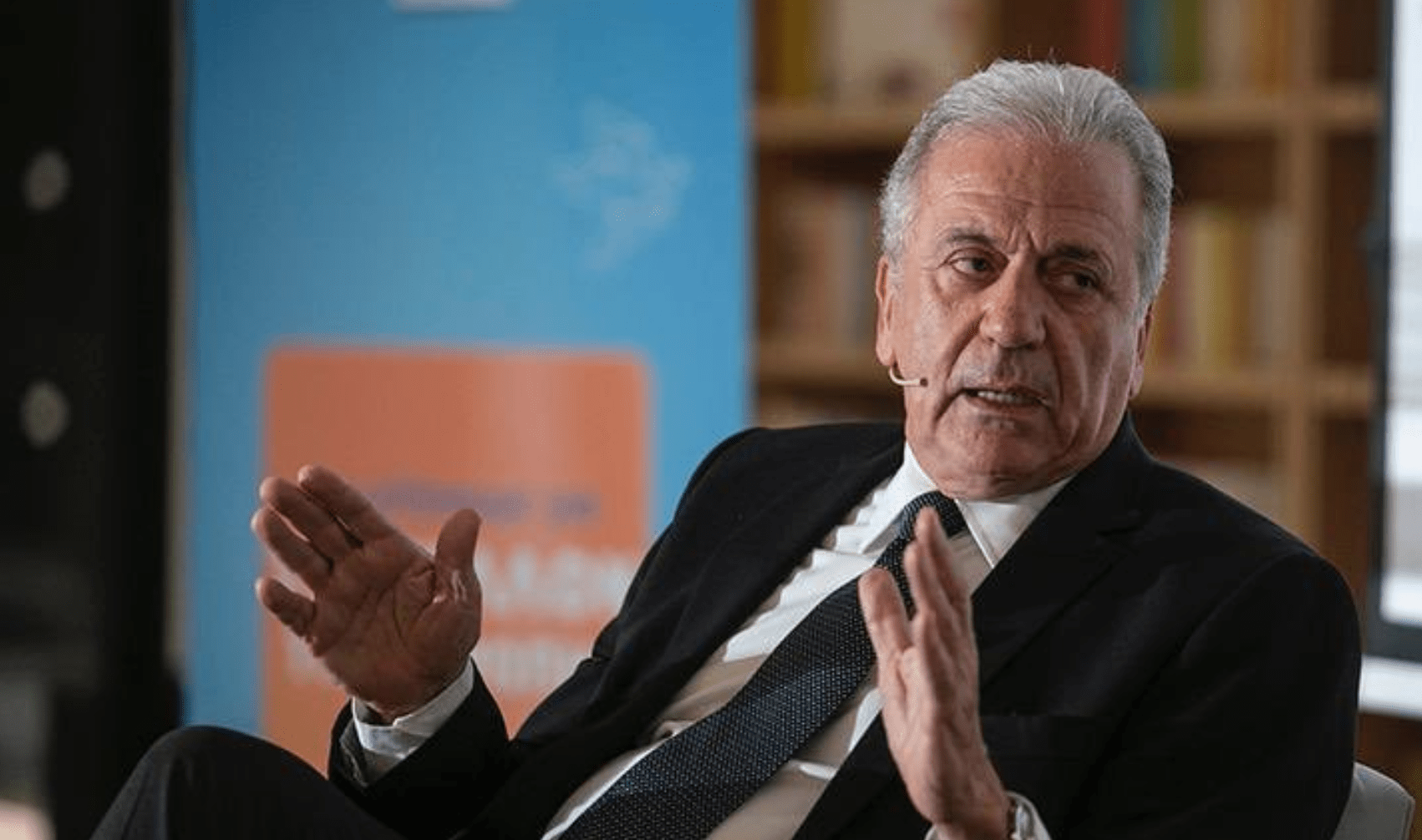 Δημήτρης Αβραμόπουλος: Στη δικαιοσύνη για συκοφαντικό πρωτοσέλιδο κυριακάτικης εφημερίδας