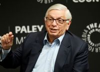 NBA: Εγκεφαλικό επεισόδιο για τον Ντέιβιντ Στερν – Κρίσιμα τα επόμενα 24ωρα