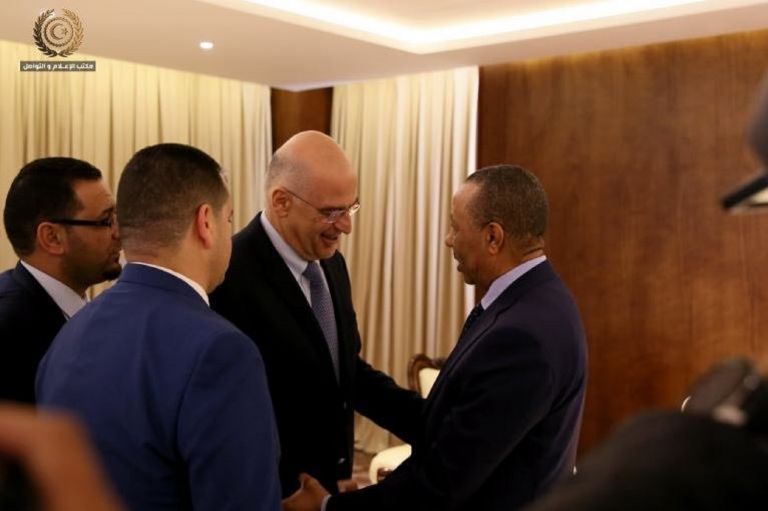 Νίκος Δένδιας: Συναντήθηκε με τον Χαλίφα Χαφτάρ και τον Αλ Θάνι – Μεταβαίνει στο Κάιρο ο υπουργός [vid]