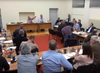 “Γαλλικά” στο δημοτικό συμβούλιο Γορτυνίας: “Τι λέει αυτό το αρ….;” [vid]
