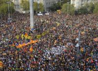 “El Clasico”: Άρχισαν τα “όργανα” – Διαδηλωτές έξω από το “Καμπ Νου” [pics]