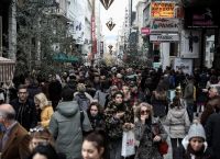 Εκπτώσεις: Ξεκινούν την Δευτέρα – Ποια Κυριακή θα είναι ανοιχτά τα καταστήματα