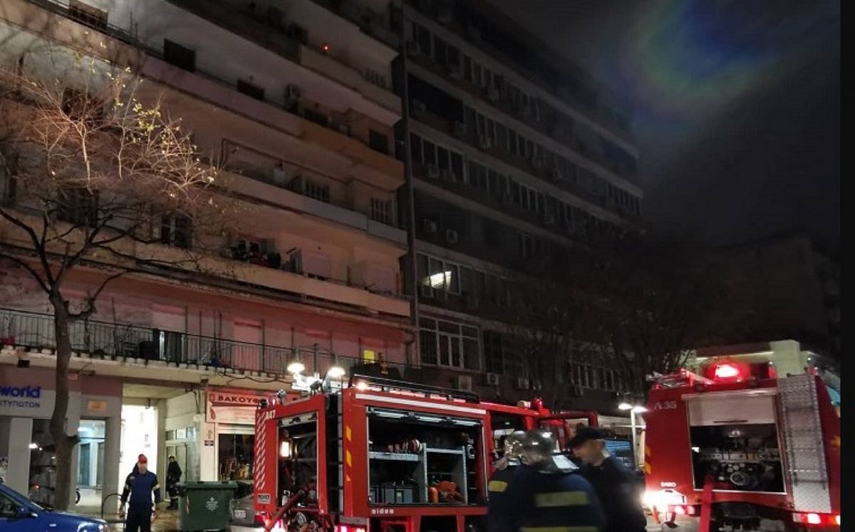Φωτιά τώρα σε διαμέρισμα στο Μοσχάτο