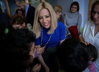 Φώφη Γεννηματά: “Το 2020 κανένα παιδί χωρίς μια ζεστή αγκαλιά”