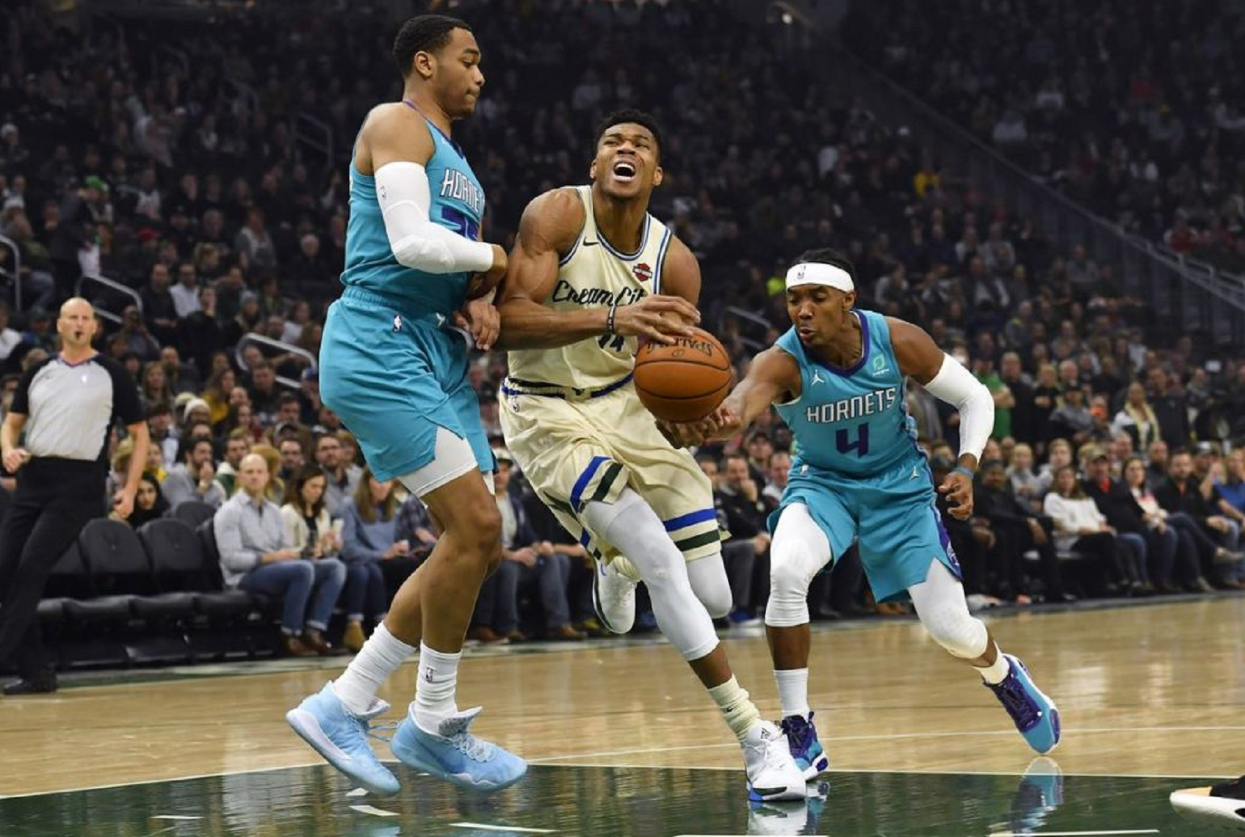NBA: Ξανά εντυπωσιακός ο Γιάννης – “Τρένο” οι Μπακς