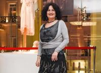 Γιούλα Ζωιοπούλου: Πέθανε η ενδυματολόγος της σειράς “Άγριες Μέλισσες”