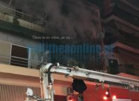 Καλλιθέα: Φωτιά σε πολυκατοικία – 8 άτομα στο νοσοκομείο, 18 απεγκλωβισμοί [vid]