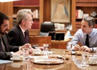 Κυριάκος Μητσοτάκης: Ενημέρωσε τον Τζέφρι Πάιατ για τις τουρκικές προκλήσεις εν όψει της συνάντησης με Τραμπ
