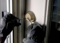 Ηράκλειο: Μπήκαν στο σπίτι του, τον έδειραν και τον λήστεψαν Ηράκλειο: Μπήκαν στο σπίτι του, τον έδειραν και τον λήστεψαν