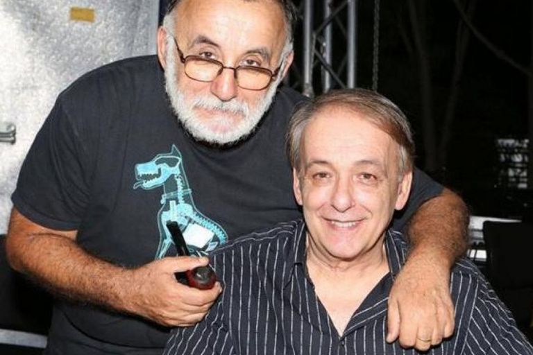 Ανδρέας Μικρούτσικος: Έτσι αποχαιρέτησε τον αδερφό του [pic]