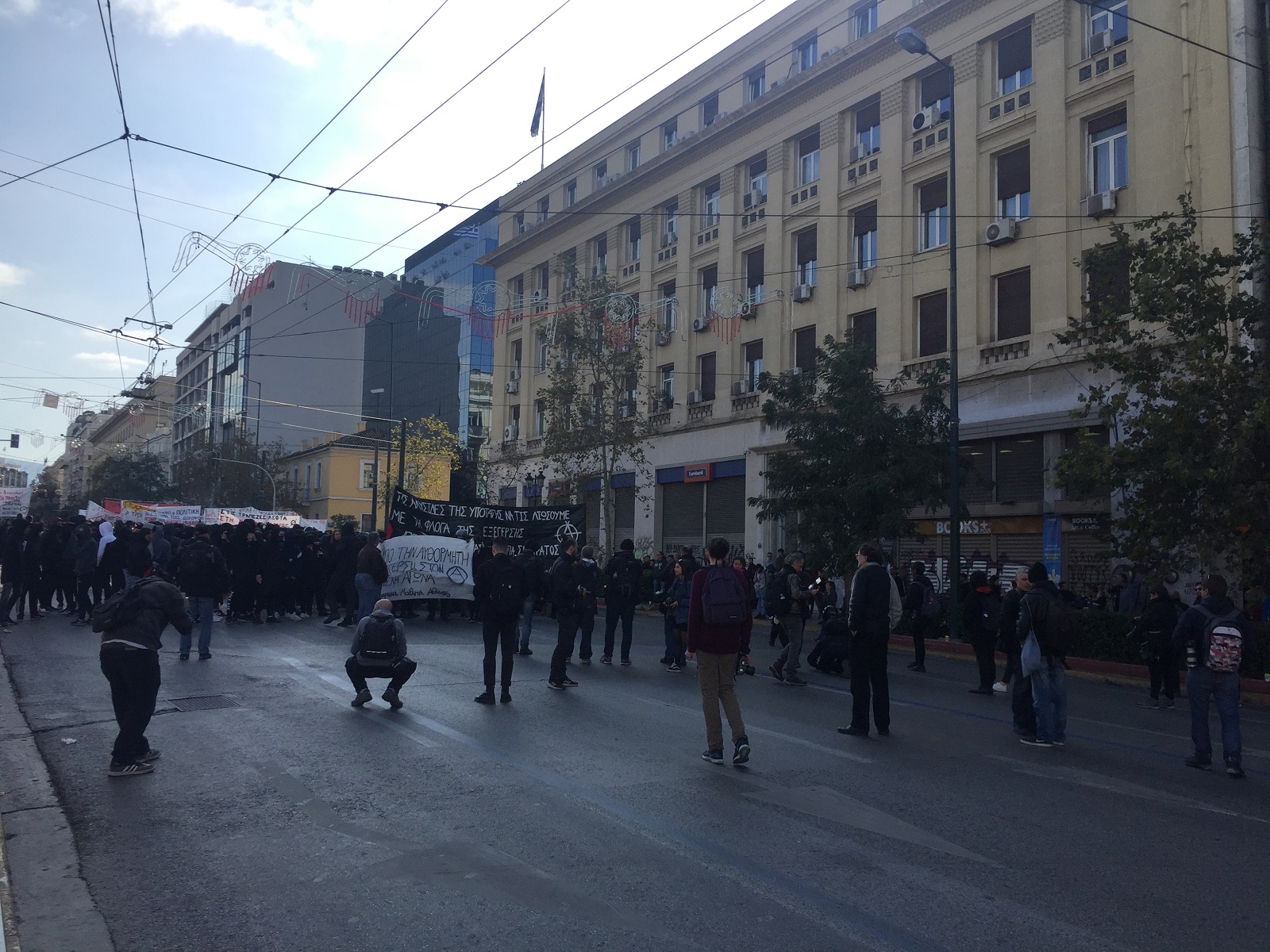 Επέτειος Γρηγορόπουλου: Σε εξέλιξη πορεία διαμαρτυρίας – “Παραλύει” το κέντρο της Αθήνας