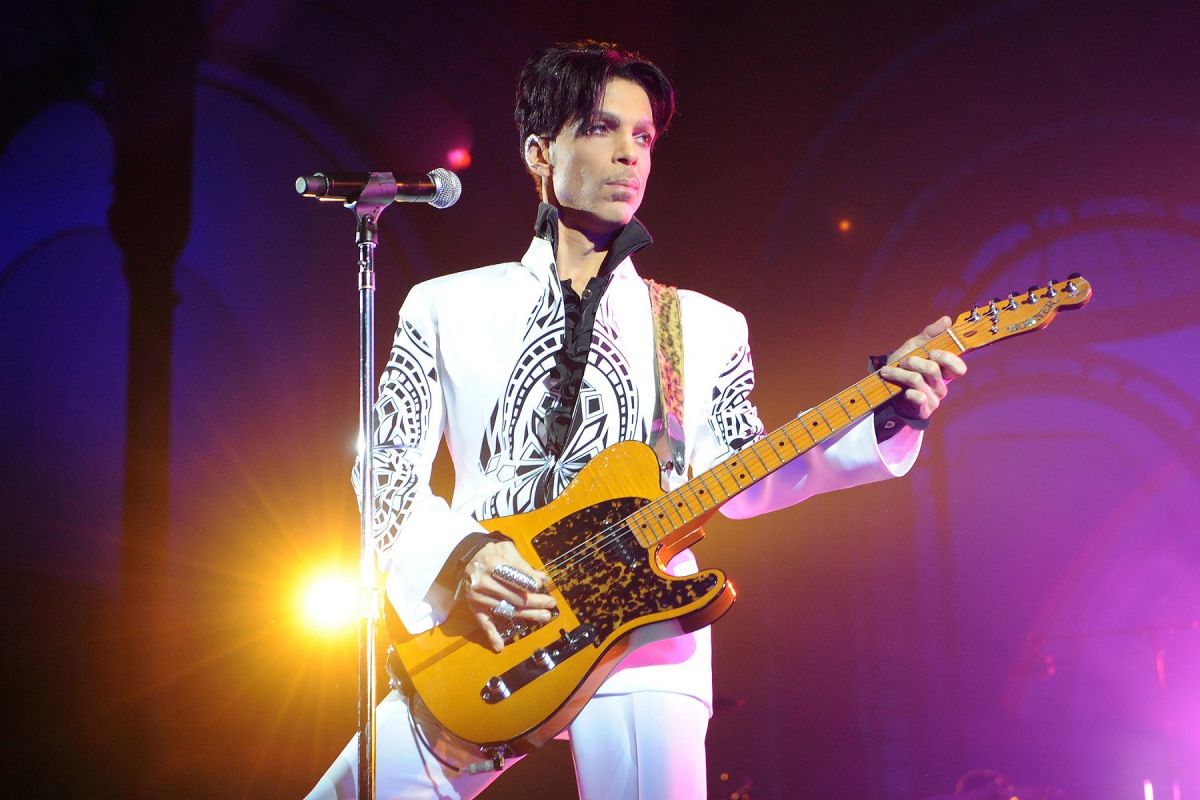 Prince: Στο σφυρί κοσμήματα του διάσημου μουσικού
