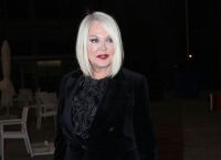 Ρούλα Κορομηλά: Ο Γολγοθάς των εξωσωματικών, η οικογένεια και τα τηλεοπτικά πρόσωπα