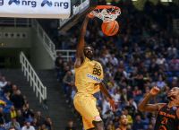 ΑΕΚ Μπάσκετ: Μαυροειδής και Λάνγκφορντ αποχαιρέτησαν τον Σαντ Ρος