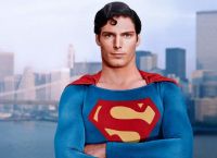 Σούπερμαν: Η φημισμένη μπέρτα των 175.000 ευρώ [pics&vid]