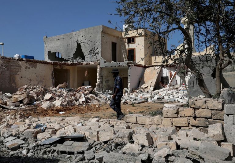 Τουρκία: Έτοιμη να στείλει Σύρους αντάρτες στη Λιβύη