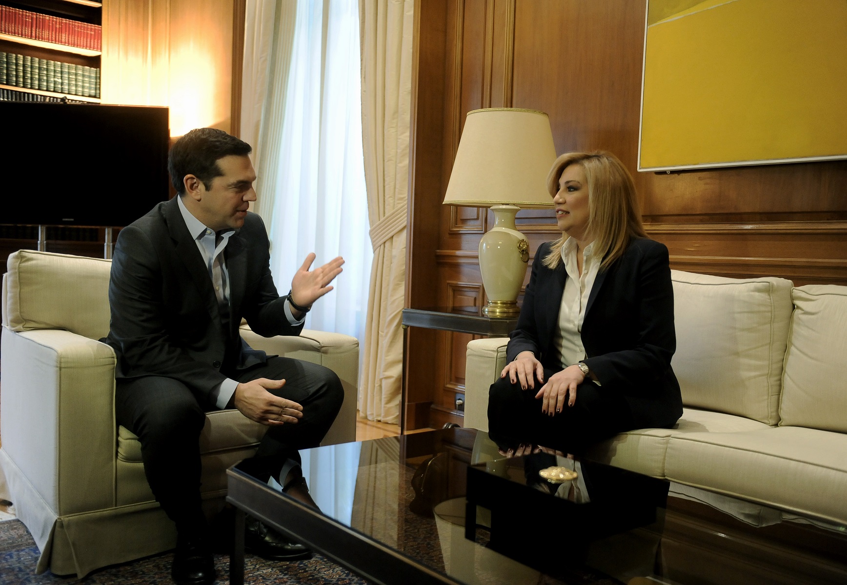 Αντιδράσεις από την αντιπολίτευση για την “Ιστορική συμφωνία των Πρεσπών”