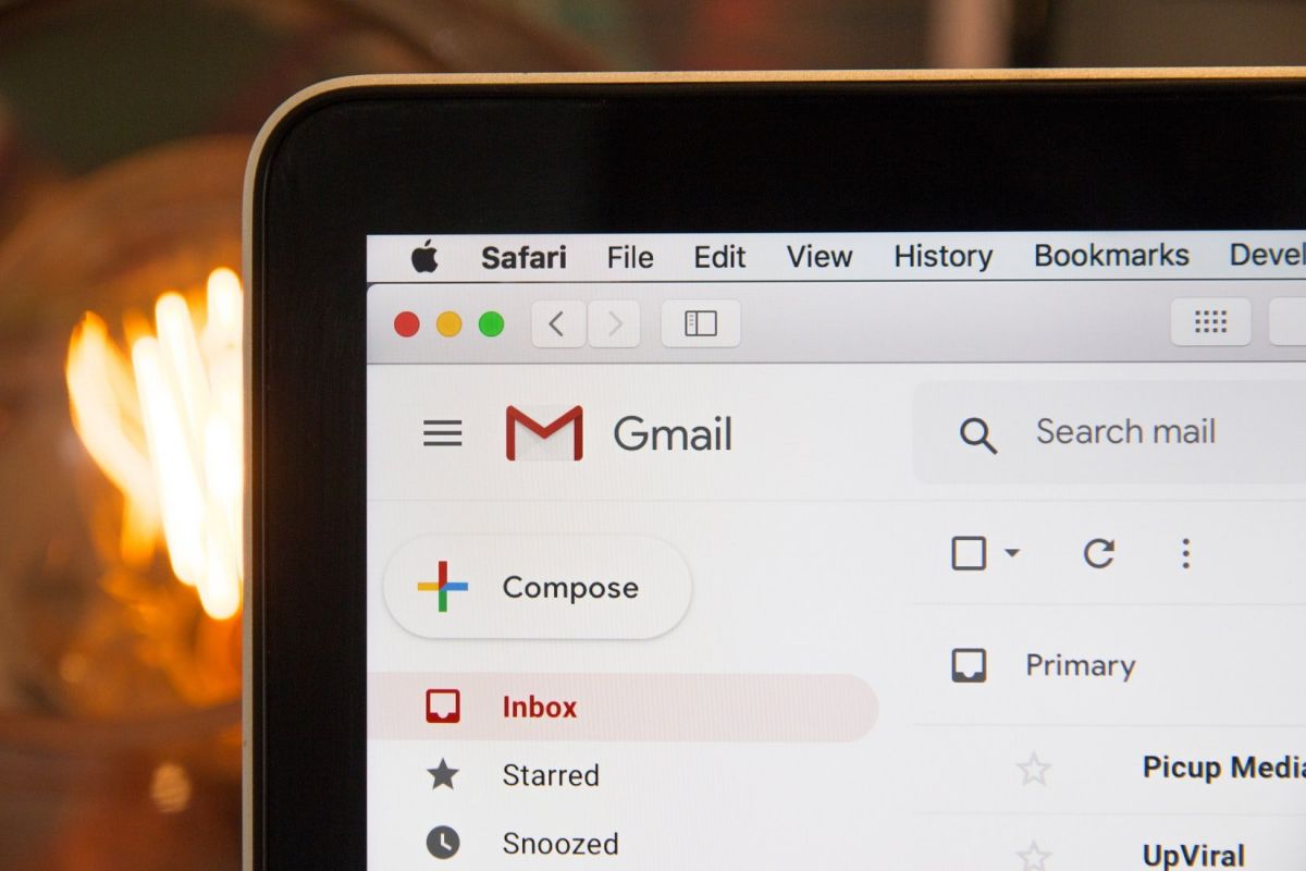 Να τι συμβαίνει στα email μας όταν πεθάνουμε