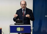 Κωστής Χατζηδάκης: Eφαρμόζουμε την πολιτική για την οποία μας ψήφισε ο ελληνικός λαός Κωστής Χατζηδάκης: Eφαρμόζουμε την πολιτική για την οποία μας ψήφισε ο ελληνικός λαός