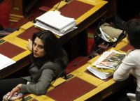 Νίνα Κασιμάτη: “Να την αποπέμψει από την κοινοβουλευτική του ομάδα ο Τσίπρας” λέει η ΝΔ