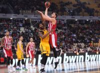 Ολυμπιακός – Χίμκι 109-98