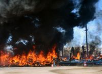 Αθηνών – Λαμίας φωτιά: Στις φλόγες φορτηγό – Δεν κινδυνεύει ο οδηγός