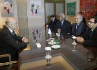 Χαλίφα Χάφταρ: Ολοκληρώθηκε η ιδιωτική συνάντηση με το Νίκο Δένδια – Αύριο οι επίσημες συναντήσεις [pics]