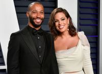 Ashley Graham γέννησε: Μητέρα για πρώτη φορά το γνωστό μοντέλο [pics]
