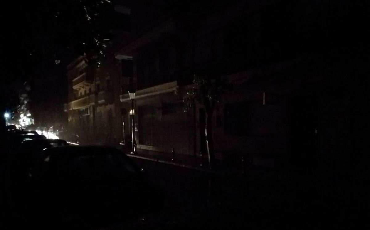 Διακοπή ρεύματος Βούλα: Black out στην περιοχή – Τι λέει ο ΔΕΔΔΗΕ