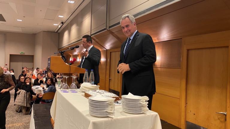 Μάκης Βορίδης πρωτοχρονιάτικη πίτα: Η εκδήλωση πραγματοποιήθηκε σε κεντρικό ξενοδοχείο της Αθήνας