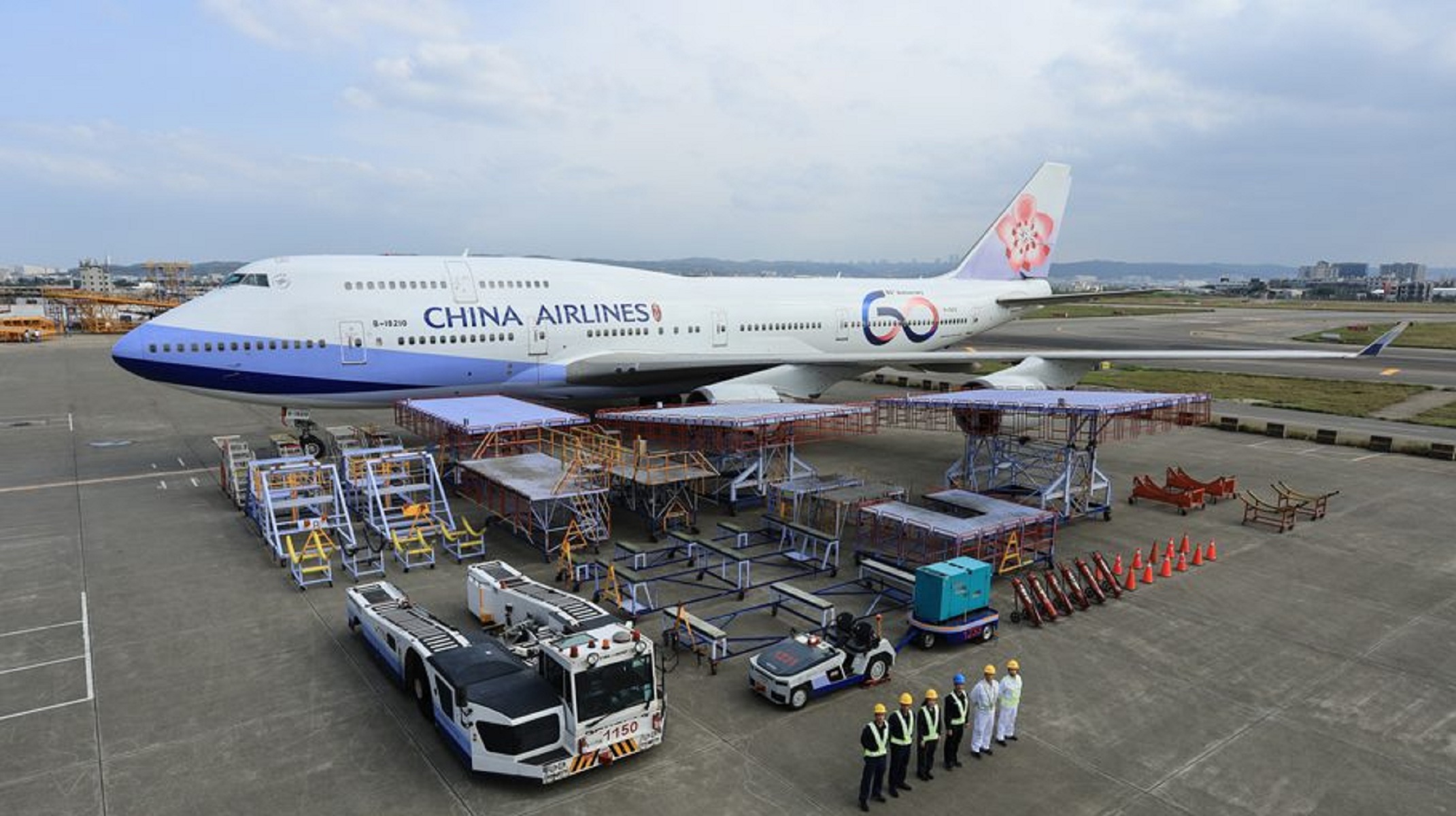 Κοροναϊός – αεροπορικές εταιρείες: Τέλος στα ζεστά γεύματα, τα περιοδικά και τις κουβέρτες