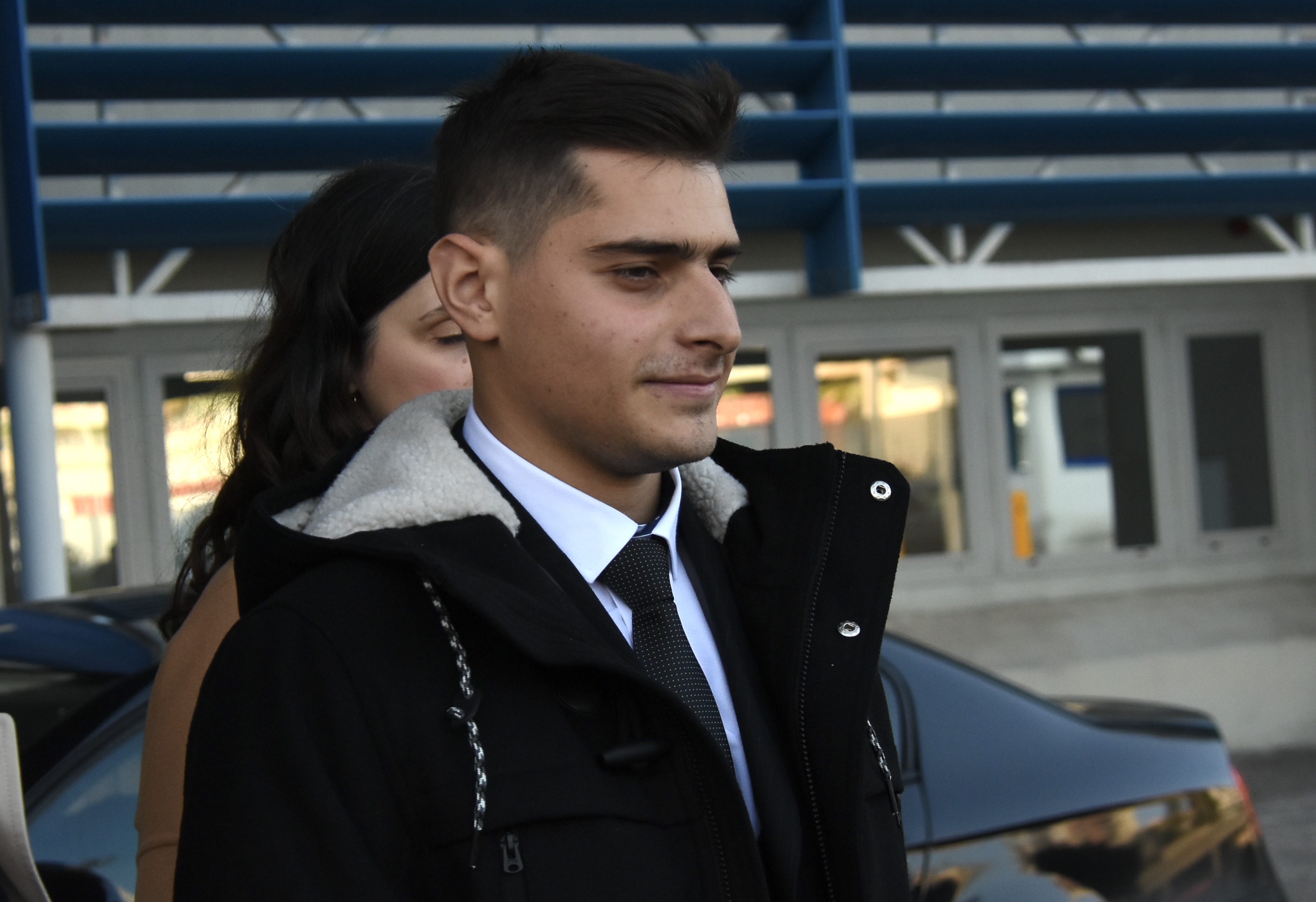 Ο Έλληνας ναυτικός που είχαν απαγάγει πειρατές συναντήθηκε με τον υπουργό Ναυτιλίας Γιάννη Πλακιωτάκη