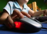 Γερμανία: Έρευνα φανερώνει ψύχωση με ερωτικές ταινίες βασισμένες σε πρόσφυγες Γερμανία: Έρευνα φανερώνει ψύχωση με ερωτικές ταινίες βασισμένες σε πρόσφυγες
