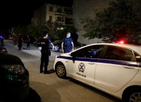 Κορωνοϊός: 45 συλλήψεις για φροντιστήρια, κομμωτήρια και καφέ παραβιάζουν τα μέτρα Κορωνοϊός: 45 συλλήψεις για φροντιστήρια, κομμωτήρια και καφέ παραβιάζουν τα μέτρα