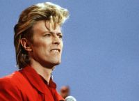 David Bowie Repetition ’97: Ένα σπάνιο βιντεοκλίπ του αγαπημένου μουσικού David Bowie Repetition ’97: Ένα σπάνιο βιντεοκλίπ του αγαπημένου μουσικού