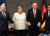Διάσκεψη Βερολίνου: Στάση αναμονής από την Αθήνα – Στις Βρυξέλλες ο Δένδιας