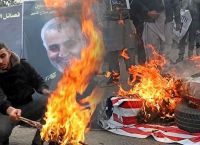 Ιράν: «Οποιαδήποτε στρατιωτική ενέργεια των ΗΠΑ θα αντιμετωπιστεί με ολοκληρωτικό πόλεμο»