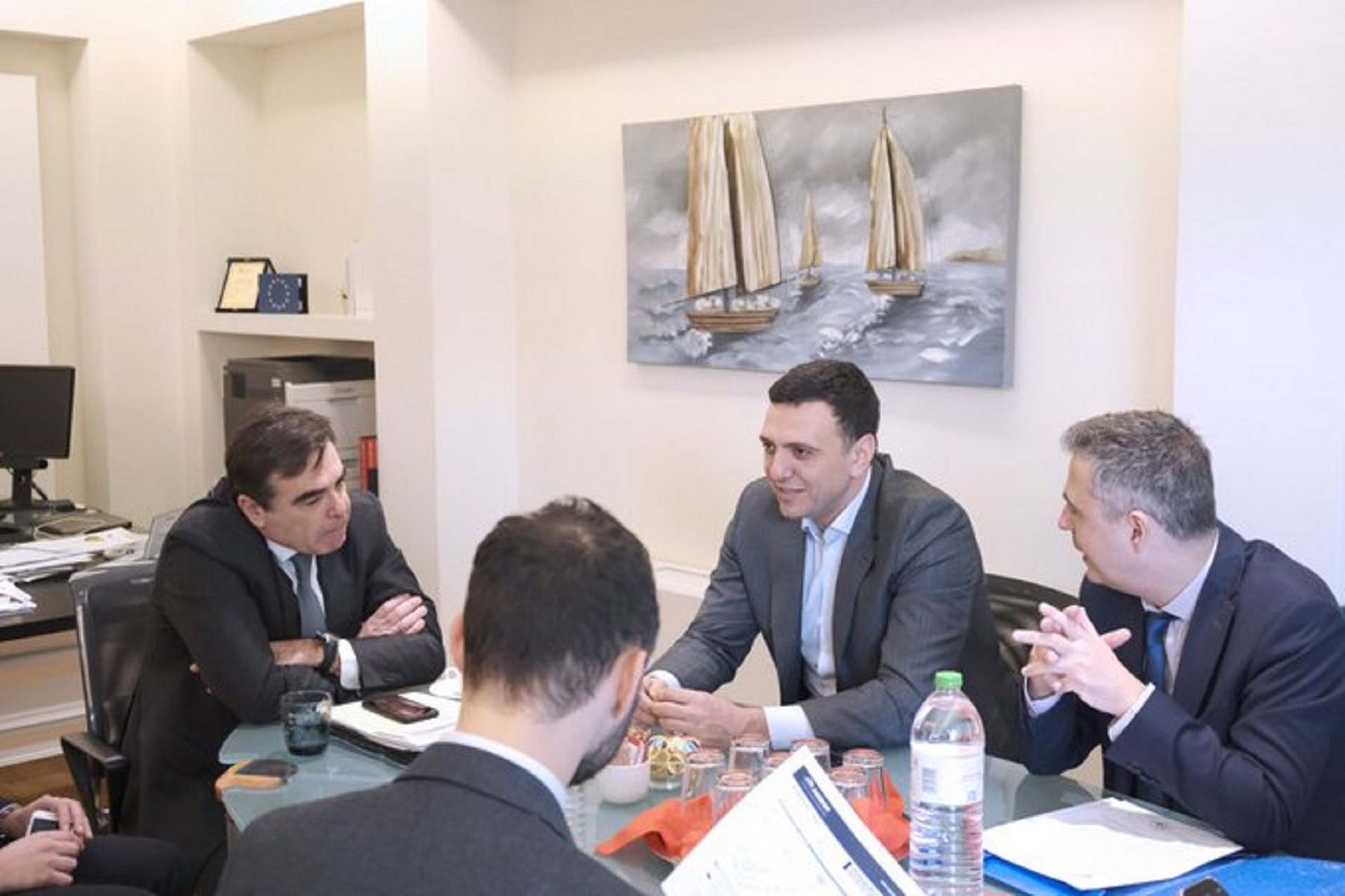 Βασίλης Κικίλιας – Μαργαρίτης Σχοινάς: Συνάντηση με θέμα το μεταναστευτικό