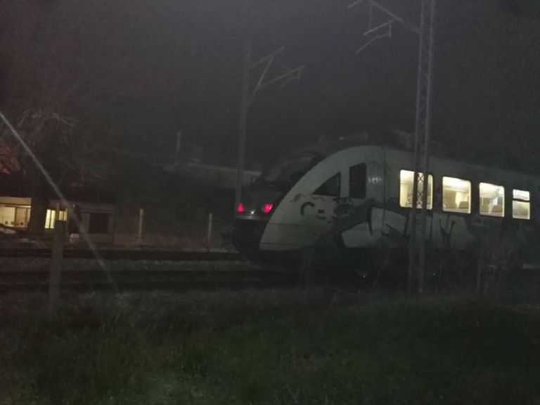 Λάρισα τρένο: Συρμός παρέσυρε παιδί [pic]