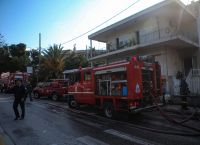 Φωτιά τώρα σε διαμέρισμα στα Μελίσσια