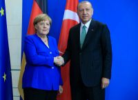 Ερντογάν σε Μέρκελ: Ζήτησε το λόγο για τη στάση της Γαλλίας στη Μεσόγειο